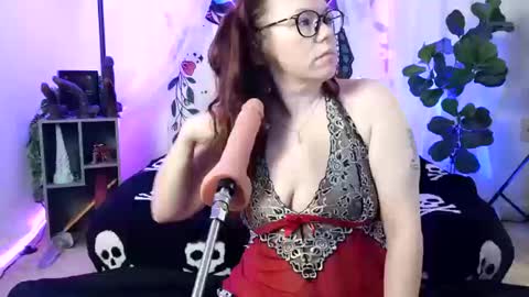 Snapshot of princessalaska1 chatting on 10/13/25, 07:52 PrincessAlaska online show from 10/13/25, 07:52