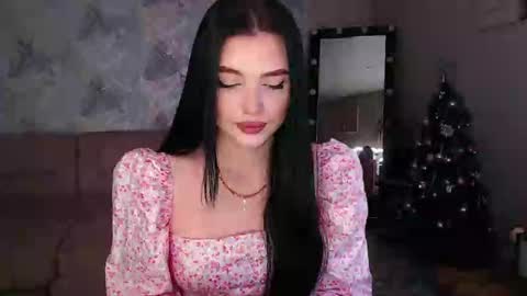 princessamira1 online show from 12/23/24, 07:38
