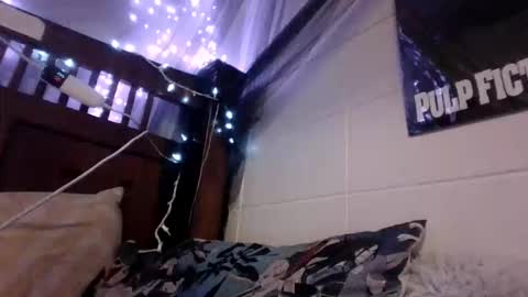 Snapshot of princesshollylove chatting on 11/13/25, 10:52 Holly love online show from 11/13/25, 10:52