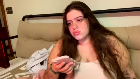 Snapshot of princesslaylaa chatting on 12/03/24, 06:48 princessviccxo online show from 12/03/24, 06:48