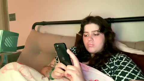 Snapshot of princesslaylaa chatting on 02/04/25, 09:07 princessviccxo online show from 02/04/25, 09:07