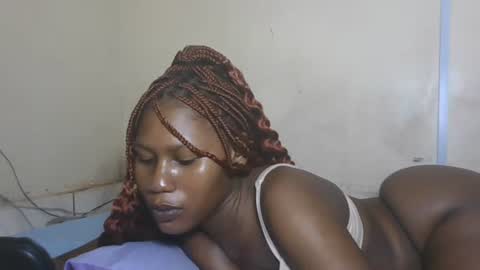 Snapshot of princesssweetass2 chatting on 10/07/25, 02:14 FENNY online show from 10/07/25, 02:14