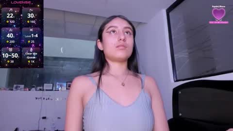 Snapshot of princesstina06 chatting on 10/28/25, 05:48 Valentina online show from 10/28/25, 05:48