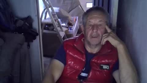 projectorepson online show from 10/19/25, 04:29