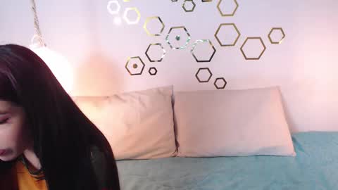 Adris  Juan online show from 10/15/25, 02:11