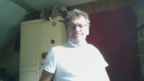 Snapshot of prozor6162 chatting on 10/17/25, 11:57 Prozor6162 online show from 10/17/25, 11:57