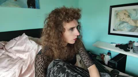 Snapshot of prxscillia_tx chatting on 09/09/25, 01:21 prxscillia_tx online show from 09/09/25, 01:21
