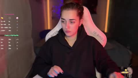 Queen of Pain online show from 11/11/25, 08:36