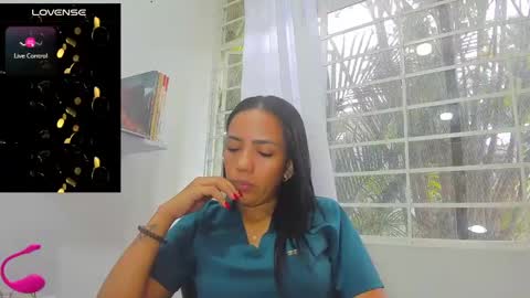 psique_naughty2 online show from 01/23/25, 06:14