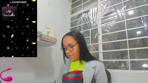 psique_naughty2 online show from 03/04/25, 12:33