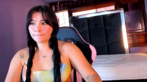 Snapshot of pucca_sweet chatting on 10/17/25, 06:21 Eimy online show from 10/17/25, 06:21