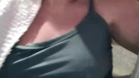 Snapshot of puddleslut420 chatting on 11/18/25, 10:31 Puddles online show from 11/18/25, 10:31