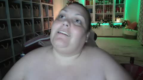 Snapshot of pugglelover chatting on 12/23/24, 06:55 Puggie - online show from 12/23/24, 06:55