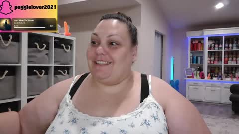 Snapshot of pugglelover chatting on 10/03/25, 06:05 Puggie - online show from 10/03/25, 06:05