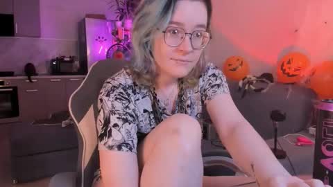 Alisa  lack of vitamin D  online show from 10/28/25, 08:07