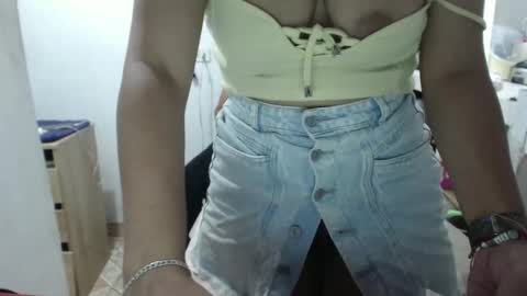 Snapshot of pummpummm chatting on 12/16/24, 10:45 pummpummm online show from 12/16/24, 10:45