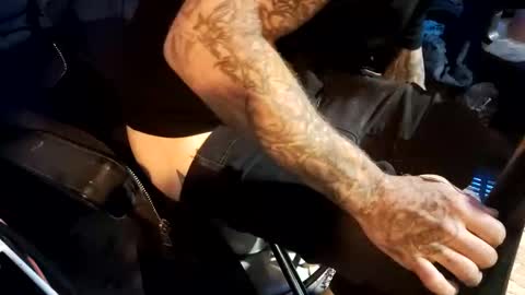 Snapshot of pumpboy6688 chatting on 10/31/25, 06:58 Pumpboy6688 online show from 10/31/25, 06:58