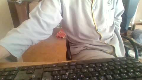 pup_y online show from 10/11/25, 08:13