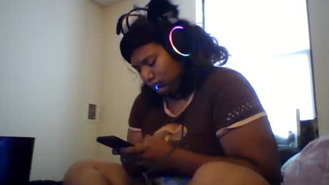 Snapshot of puppyfey chatting on 09/24/25, 03:59 puppyfey online show from 09/24/25, 03:59