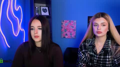 Snapshot of pure_angel1 chatting on 10/14/25, 03:57 pure angel1 online show from 10/14/25, 03:57