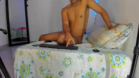 Snapshot of purefire2000 chatting on 11/07/25, 11:10 purefire2000 online show from 11/07/25, 11:10