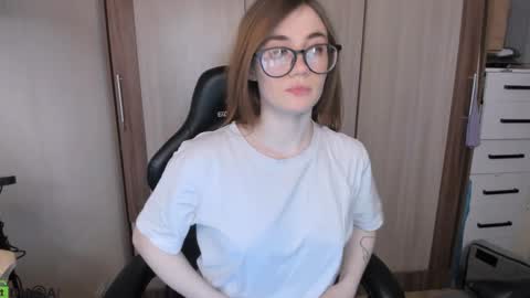 Snapshot of pureheartt chatting on 01/23/25, 03:32 I am Mila online show from 01/23/25, 03:32