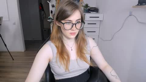 Snapshot of pureheartt chatting on 09/11/25, 09:20 I am Mila online show from 09/11/25, 09:20