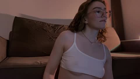 Snapshot of purity_ring chatting on 01/19/25, 12:38 Marie online show from 01/19/25, 12:38