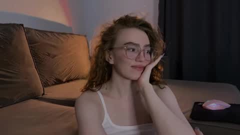 Snapshot of purity_ring chatting on 03/02/25, 11:29 Marie online show from 03/02/25, 11:29