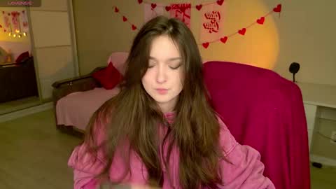 Bella online show from 11/25/25, 05:29