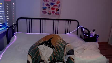 Francine online show from 12/25/24, 08:50