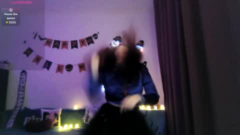 Katie online show from 10/30/25, 08:31