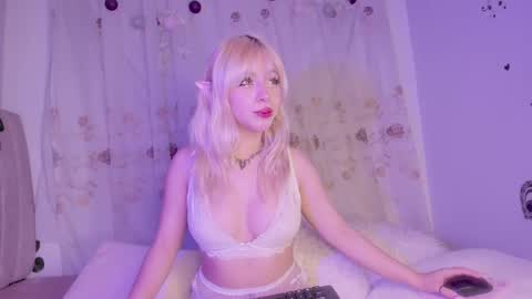 Purple Lilith online show from 09/25/25, 09:02