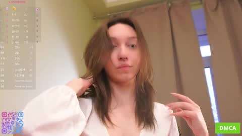 Snapshot of purssophie chatting on 11/08/25, 05:18 Sophie Fav patterns 99199444press my buttons see what happens online show from 11/08/25, 05:18