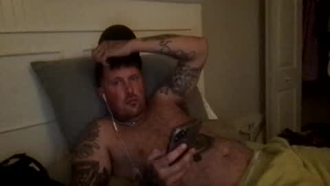 Snapshot of pweezy33 chatting on 12/20/24, 05:57 buddyguy online show from 12/20/24, 05:57