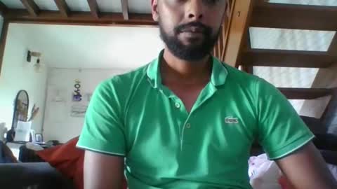 Snapshot of python974 chatting on 10/18/25, 09:21 Python online show from 10/18/25, 09:21