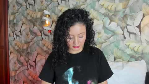 Snapshot of qadeshh_ chatting on 10/13/25, 06:13 qadeshh online show from 10/13/25, 06:13