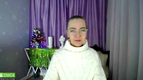 Snapshot of queen_a_n_i chatting on 01/10/25, 09:13 A N I Ill be here on December 1st online show from 01/10/25, 09:13