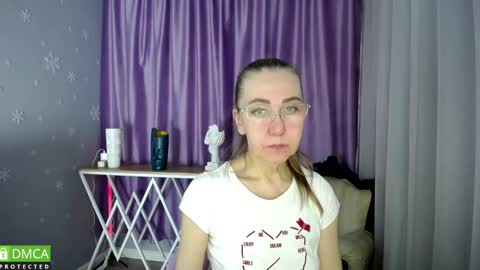 Snapshot of queen_a_n_i chatting on 02/07/25, 08:44 A N I Ill be here on December 1st online show from 02/07/25, 08:44
