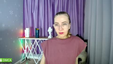 Snapshot of queen_a_n_i chatting on 02/08/25, 03:31 A N I Ill be here on December 1st online show from 02/08/25, 03:31