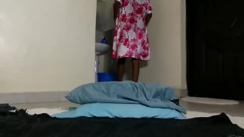 queen_asha online show from 12/14/24, 12:22