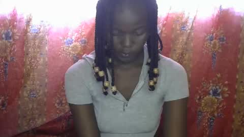 Snapshot of queen_banice chatting on 10/09/25, 09:18 queen_banice online show from 10/09/25, 09:18