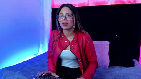 Valentina online show from 09/17/25, 10:33