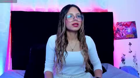 Valentina online show from 09/18/25, 08:44