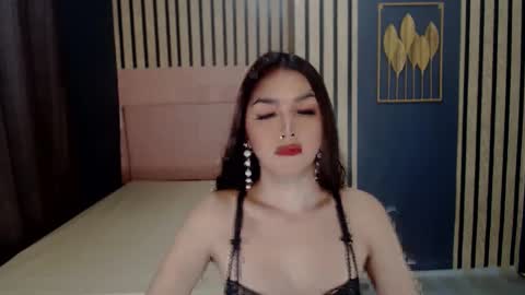 Snapshot of queenemeraldts chatting on 01/04/25, 02:56 queenemeraldts online show from 01/04/25, 02:56