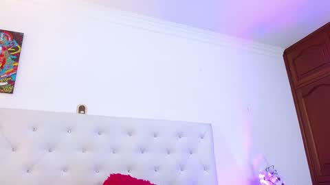 Snapshot of queenie_star chatting on 01/13/25, 11:38 Maria Del Mar online show from 01/13/25, 11:38