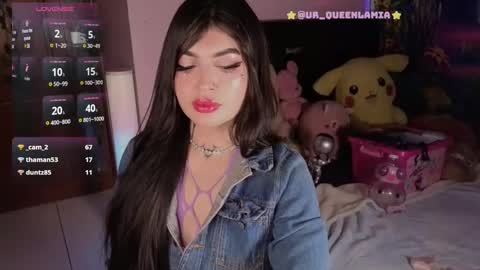 Snapshot of queenlamia chatting on 03/10/25, 12:48  Taurus online show from 03/10/25, 12:48