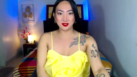 QUEEN online show from 02/04/25, 02:07