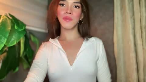 QUEEN online show from 11/12/25, 09:10