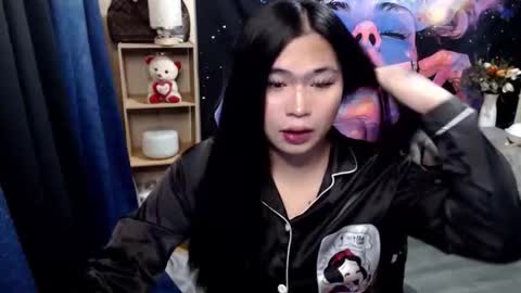 Snapshot of queenofcum169xx chatting on 11/13/25, 07:13 Mikka online show from 11/13/25, 07:13